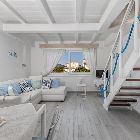 Giglio Apartment Vista Mare E Parcheggio Privato Porto Rotondo Kültér fotó
